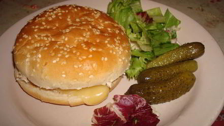 Рецепт гамбургера с грибами и белым вином