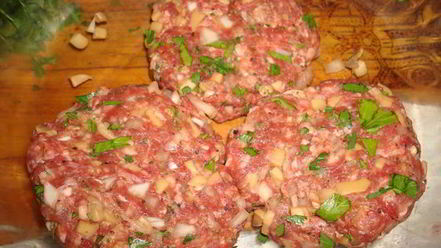 Рецепт гамбургера с грибами и белым вином