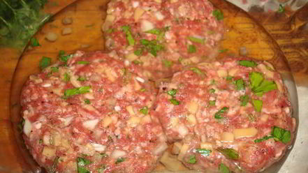 Рецепт гамбургера с грибами и белым вином