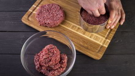 Рецепт гамбургера с пикантной заправкой