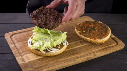 Рецепт гамбургера с пикантной заправкой