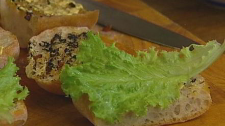 Рецепт гамбургеров с ягнятиной, сладким перцем и базиликом