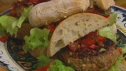 Рецепт гамбургеров с ягнятиной, сладким перцем и базиликом