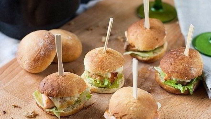 Рецепт мини-бургеров с семгой