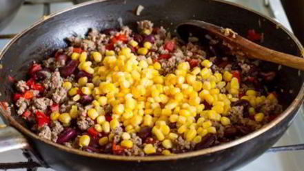 Рецепт буррито с говядиной и красной фасолью