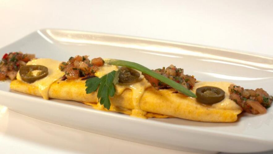 Рецепт буррито с говядиной и сырным соусом