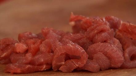 Рецепт буррито с говядиной и сырным соусом