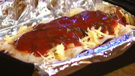 Рецепт буррито с индейкой, помидорами и сыром