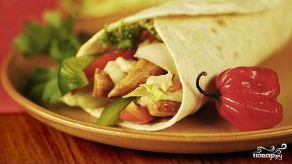 Рецепт Буррито с курицей и фасолью