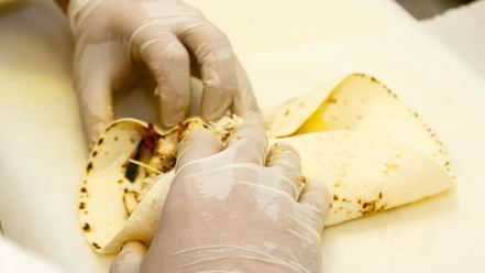 Рецепт буррито с овощами и пряным филе