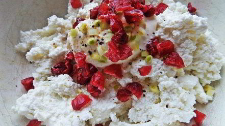 Рецепт бутерброда с пикантным творогом