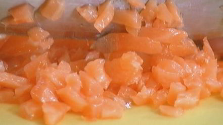 Рецепт бутерброда с семгой и солеными огурцами