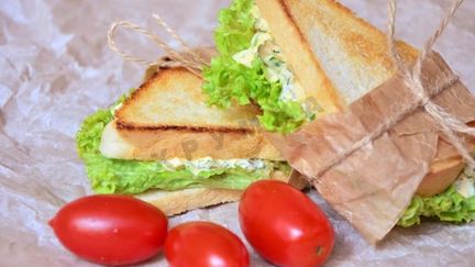 Рецепт Бутербродов для пикника сэндвич с яичным салатом