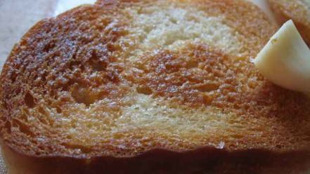 Рецепт бутербродов с чесноком и рубленым яйцом