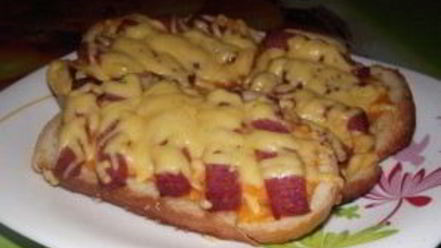 Рецепт бутербродов с колбасой жареные