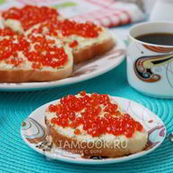 Рецепт Бутербродов с красной икрой, сыром и яйцом