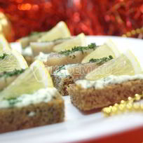 Бутерброды с селедкой