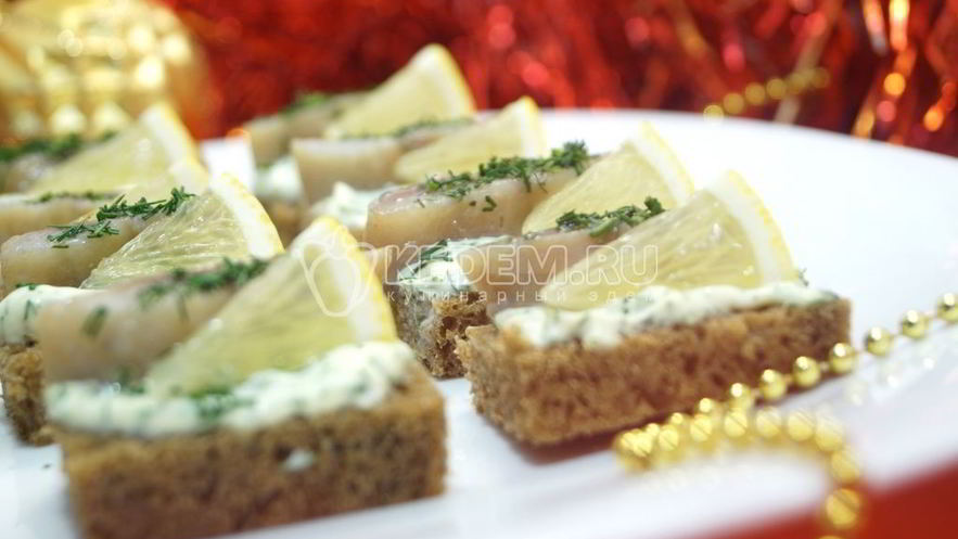 Рецепт бутербродов с селедкой