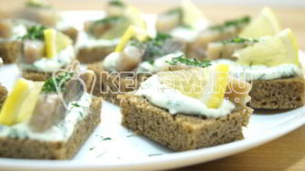 Рецепт бутербродов с селедкой