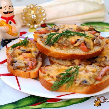 Рецепт Бутербродов с шампиньонами и колбасой в духовке