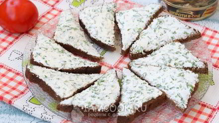 Рецепт бутербродов со шпротами и творожным сыром