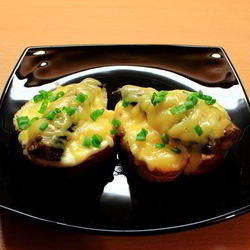 Рецепт Бутербродов со шпротами в духовке