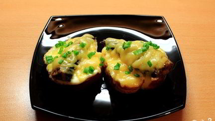 Рецепт Бутербродов со шпротами в духовке