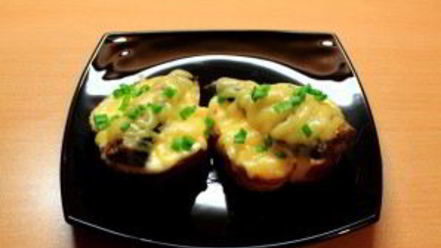 Рецепт бутербродов со шпротами в духовке