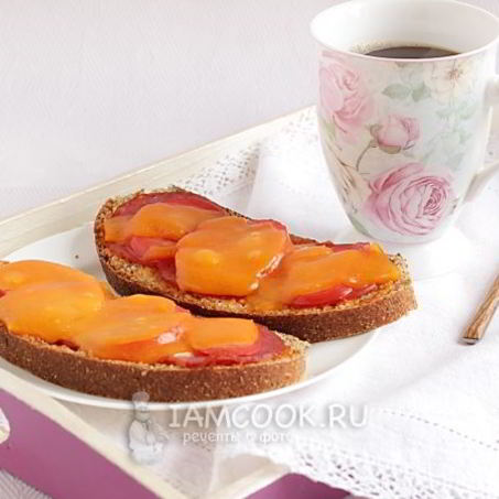 Рецепт Горячих бутербродов с колбасой