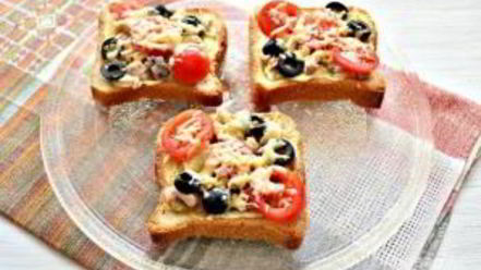 Рецепт горячих бутербродов с курицей и сыром