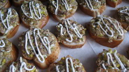 Рецепт горячих бутербродов с сайрой