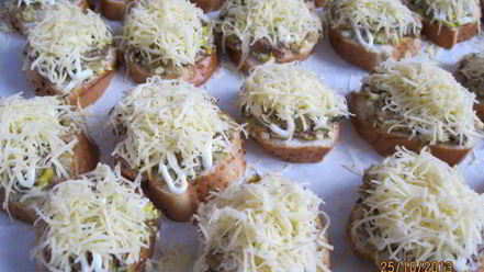 Рецепт горячих бутербродов с сайрой