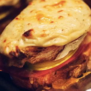 Рецепт Горячих бутербродов с яблоком