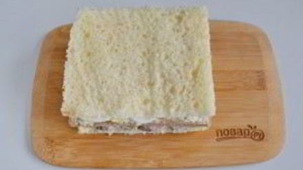 Рецепт закусочного бутербродного торта с рыбой