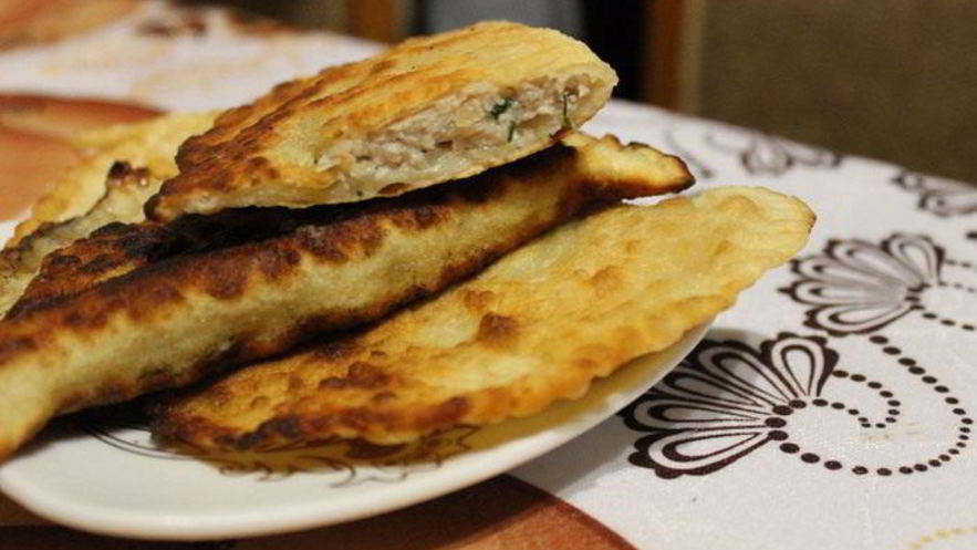 Рецепт чебуреков на минералке