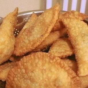 Рецепт Чебуреков с говяжьим и свиным фаршем