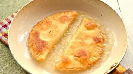 Рецепт чебуреков с куриным фаршем