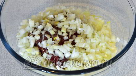 Рецепт чебуреков с мясом и сыром