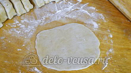 Рецепт чебуреков с мясом и сыром