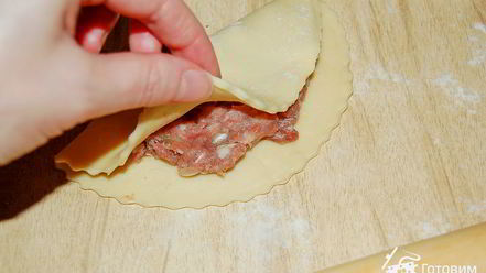 Рецепт чебуреков с мясом