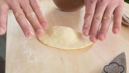 Рецепт мясных чебуреков