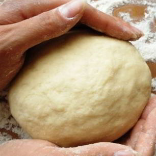 Рецепт Заварного теста для чебуреков хрустящее