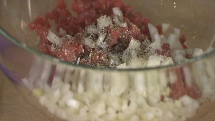 Рецепт чизбургера с беконом и дижонским соусом