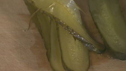 Рецепт чизбургера с беконом и дижонским соусом