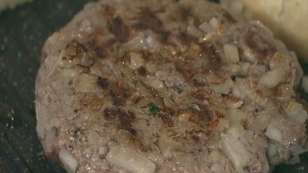 Рецепт чизбургера с беконом и дижонским соусом