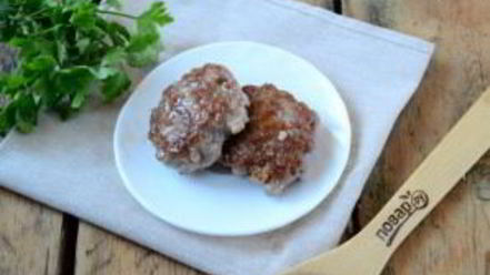 Рецепт чизбургера с гренками и яйцом