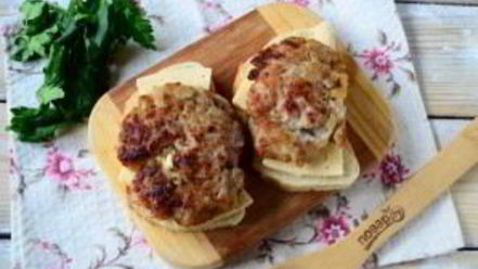 Рецепт чизбургера во французском тосте