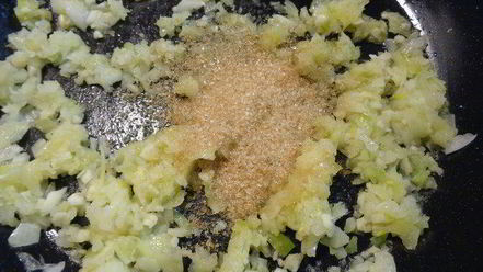 Рецепт домашнего чизбургера с соусом барбекю