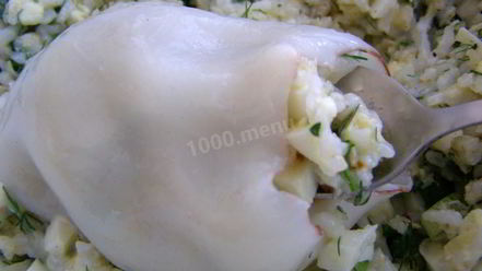 Рецепт фаршированных кальмаров с рисом и яйцом