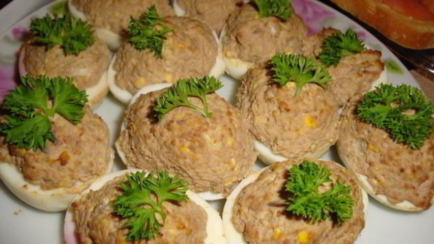 Рецепт фаршированных печеночных яиц